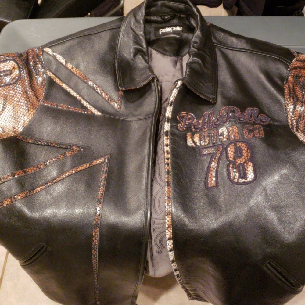 Leather jacket